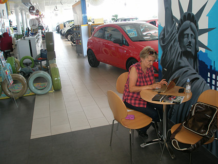 Salon za prodaju automobila PSC-a Osijek