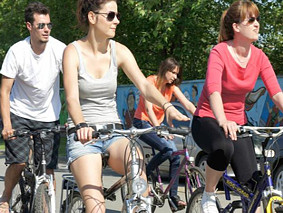 Biciklijada u Belom Manastiru (arhivski snimak)