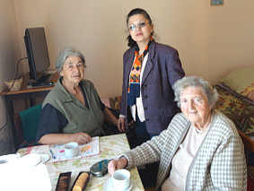 Baka Nevenka, aktivistica Dubravka i baka Olga