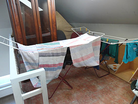 Sušenje rublja u potkrovlju Društvenog centra