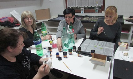 Oslikavanje svilenih maraka batik-tehnikom