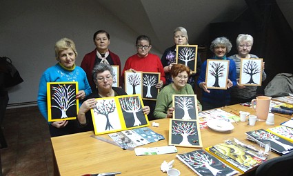 Donka Dvornić, Ana Jeličić, Anica Frič, Magdalena Nikolić, Mira Ćosić, Rožika Budimir (stoje); Jadranka Kuduz, Ljubica Buha (sjede)