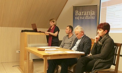 Lidija Dabić i radno predsjedništvo