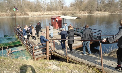 Žabnik: skela na Muri