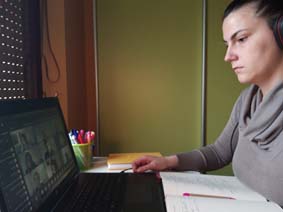 Katarina Gaćina konferenciju je pratila ispred "Oaze"