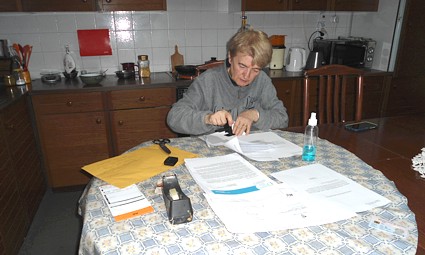 Volontiraj i ti - Vesna Nedic potpisuje ugovor