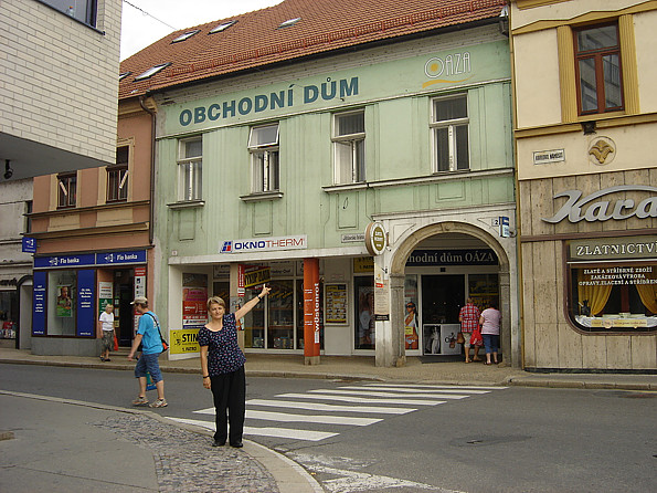 Robna kuća Oaza u Tržebiču