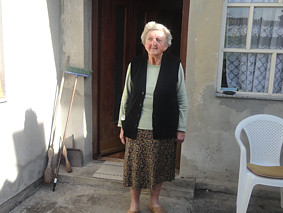 Baka Olga rado prima 'Oazinu' gerontodomaćicu