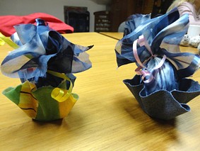 ... dijeliti Belomanastircima uoči Uskrsa