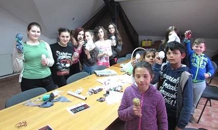 Izrada ukrasnih jaja od reciklažnog materijala