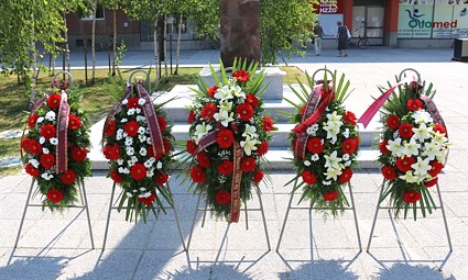 Spomenik palim borcima Crvene armije u Belom Manastiru