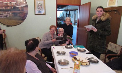 Torta s jednom svijećom za teta-Vericu