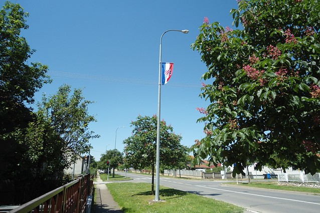 Betonska ulica u Belom Manastiru